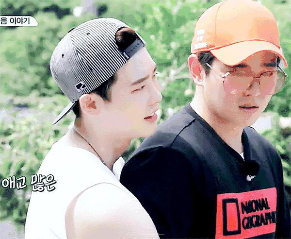 李钟硕匹诺曹手臂受伤,李钟硕匹诺曹刮胡子