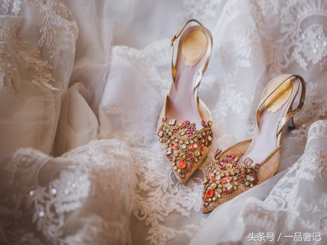 十大高跟鞋轻奢品牌,全球十大高跟鞋奢侈品牌排行榜