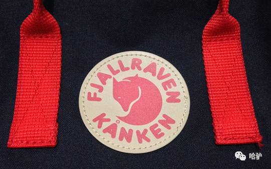 如何判断北极狐背包是不是正版,北极狐背包真假辨别