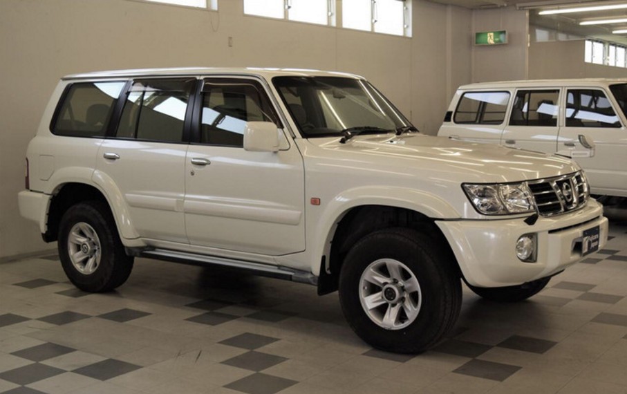 途乐越野车中的搅屎棍,尼桑途乐吉普车