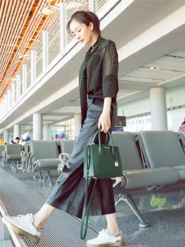 一个iphone能卖多少钱,杨幂同款包2018新款