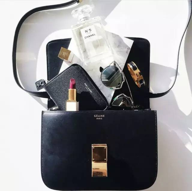 奢侈品购买时必须配货什么意思,奢侈品的配货价是怎么回事