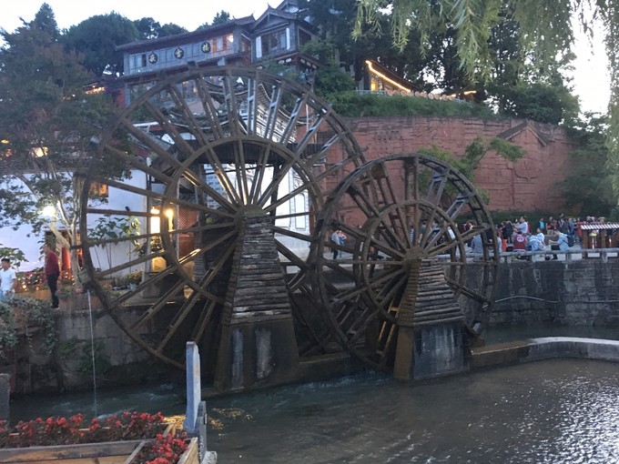 云南大理丽江六日游纯玩团直播,昆明大理丽江双飞六日游多少钱