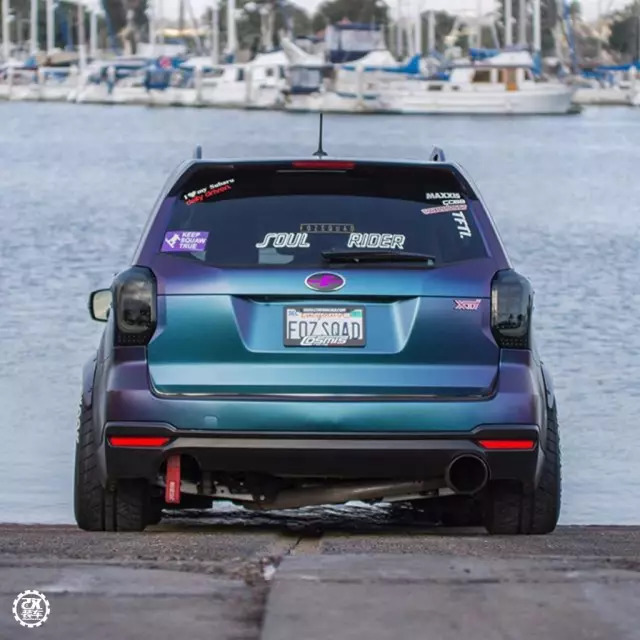 “不务正业”的低趴斯巴鲁森林人,在路上暴走的姿态简直凶猛!