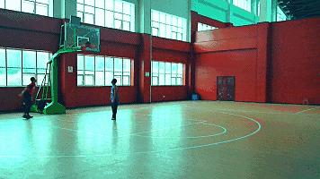 考辛斯低位单打技巧,考辛斯打法风格技术特点