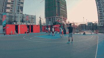 考辛斯低位单打技巧,考辛斯打法风格技术特点