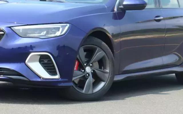 君威gs与标致508l底盘对比,新款君威gs底盘顶起来长什么样