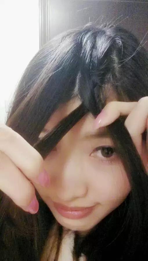 长发带刘海编发教程简单大气,淑女发型有刘海编发