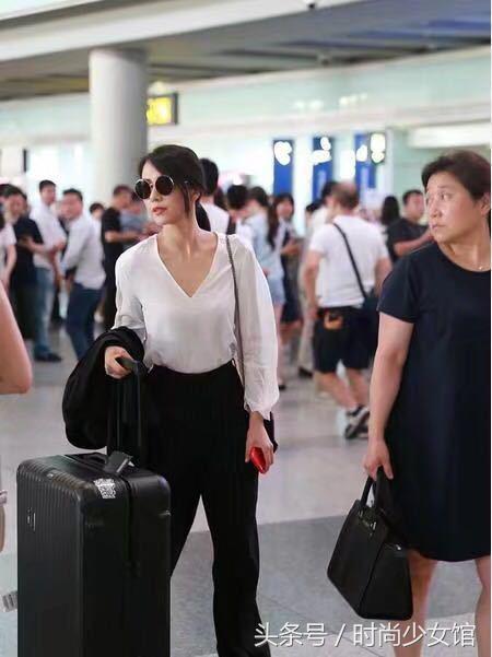 高圆圆出街照片曝光,高圆圆低调亮相机场