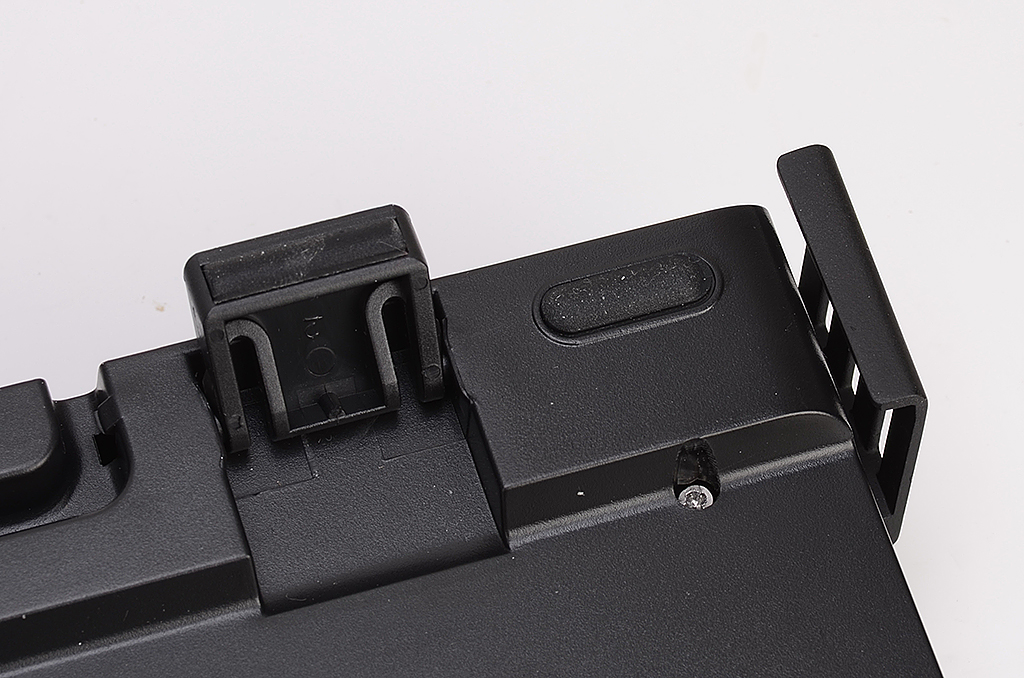 文本直送科技新闻:i-rocks艾芮克K60M金属机械式键盘动手玩