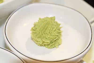 孩子吃重口味脸上斑会很明显,小孩吃什么容易脸上出现小黑点点