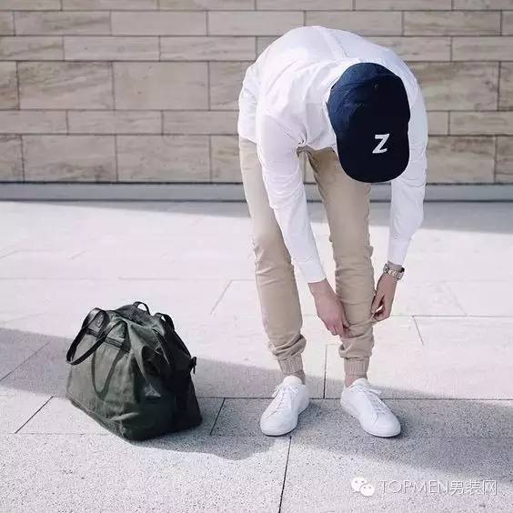 管你花枝招展，我却独爱黑白