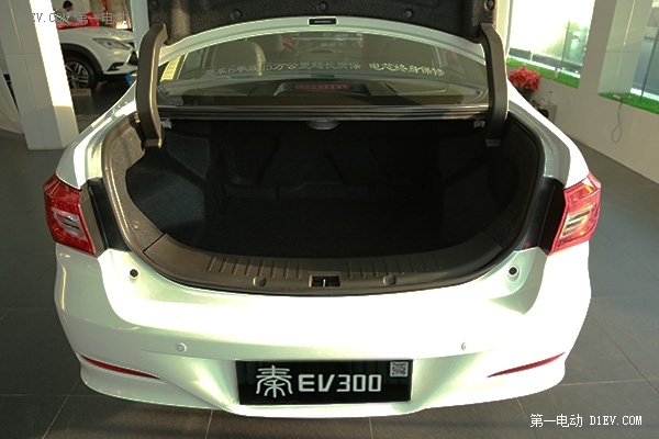 17款比亚迪秦ev300续航实测,比亚迪秦2016款ev300旗舰型