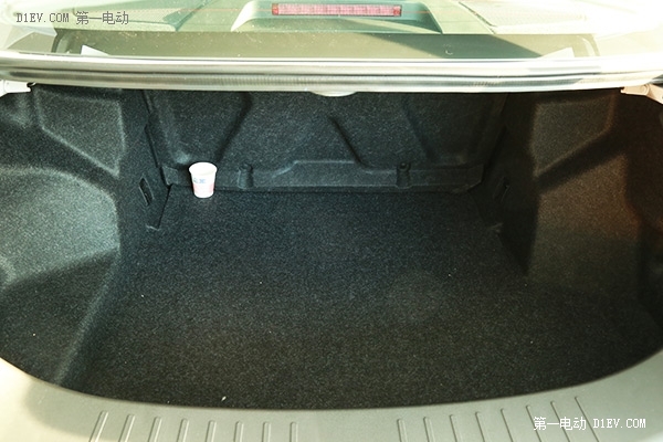 17款比亚迪秦ev300续航实测,比亚迪秦2016款ev300旗舰型