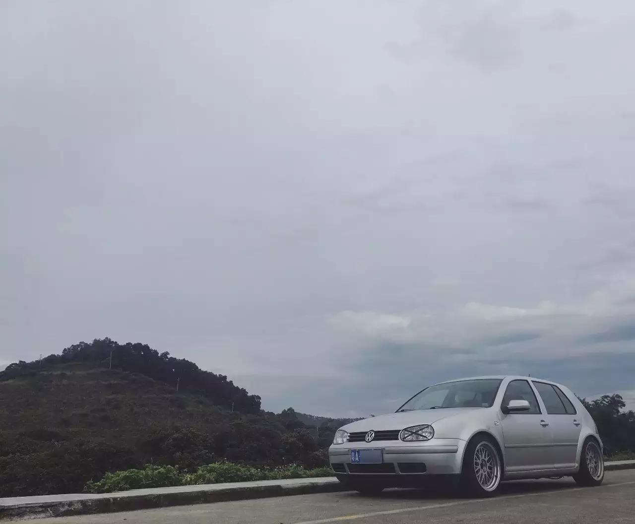 一个喜欢玩车的女司机,喜欢玩飞车的女生是什么性格