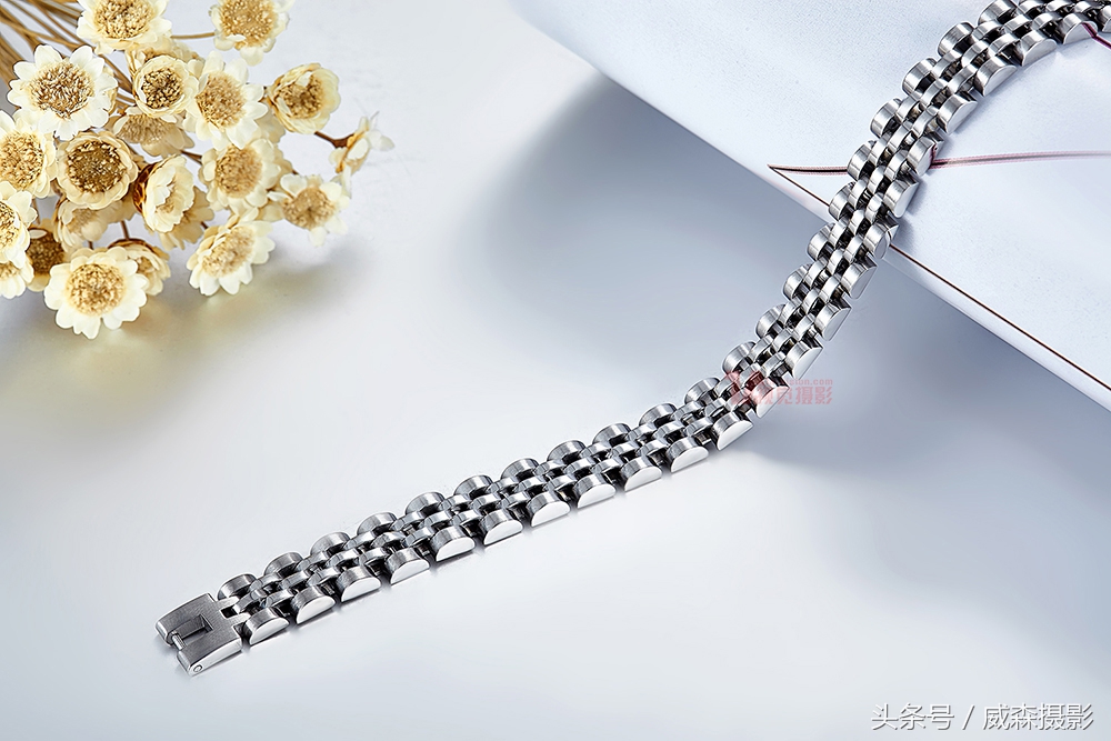 如何拍摄首饰高级感,珠宝首饰怎么拍摄才有高级感