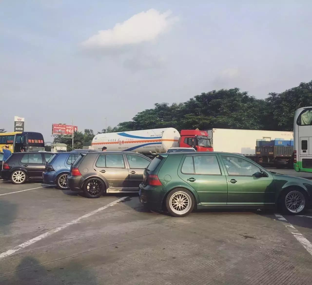 一个喜欢玩车的女司机,喜欢玩飞车的女生是什么性格