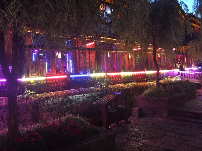 云南大理丽江六日游纯玩团直播,昆明大理丽江双飞六日游多少钱