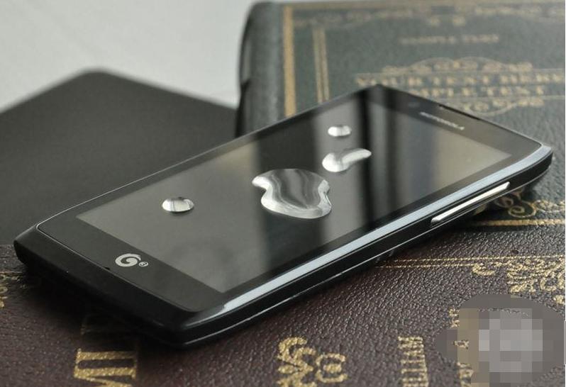 曾经超窄边框+4.3英寸屏,被称“冰激凌彩刀”仅325元