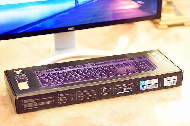 机械键盘银轴和红轴有什么区别,k835键盘青轴好用还是红轴好用