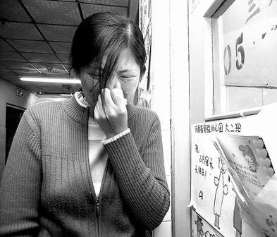 宝宝头上长了一个疤子怎么回事呢,宝宝头上有个疤越长越大怎么办