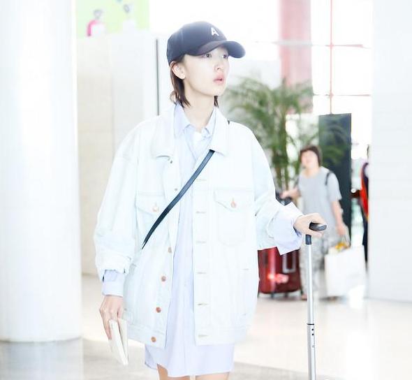 早秋复古又时髦的日常搭配,又酷又飒的早秋搭配