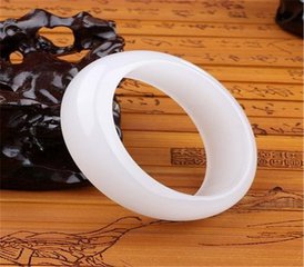 仿汉白玉和仿和田玉哪个好些,一般用什么东西仿和田玉