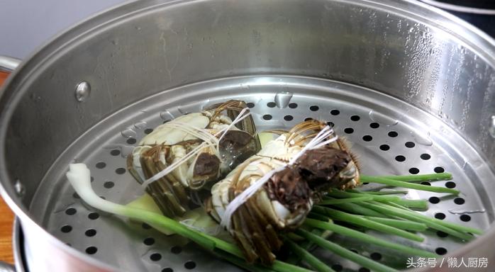 你真的会吃海鲜干货吗,还不知道怎么吃螃蟹手把手教你