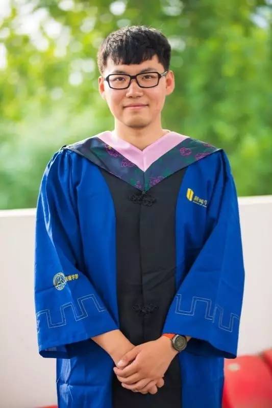 那些毕业就被招进人民日报的大学生，到底有多优秀？