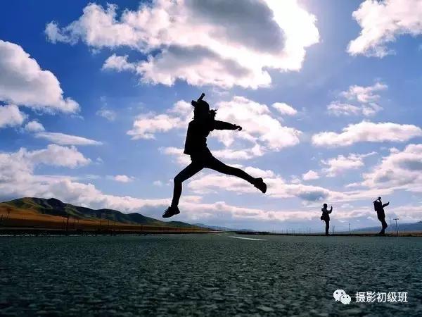 人像摄影如何让人更明亮,动感人像拍摄方法视频