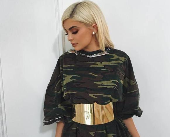 早秋复古又时髦的日常搭配,又酷又飒的早秋搭配