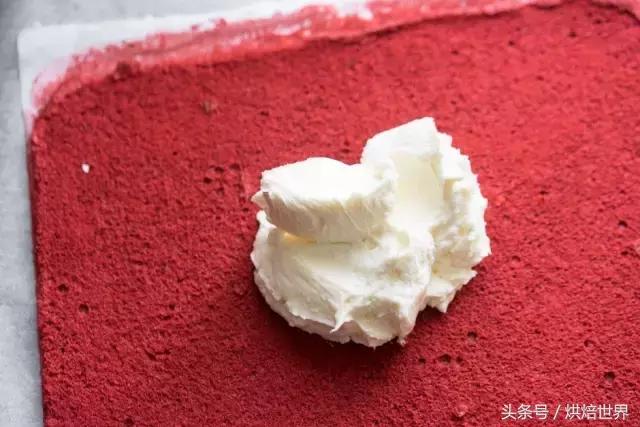 爆浆红丝绒蛋糕卷,颜值与口感并存的橙香蛋糕卷