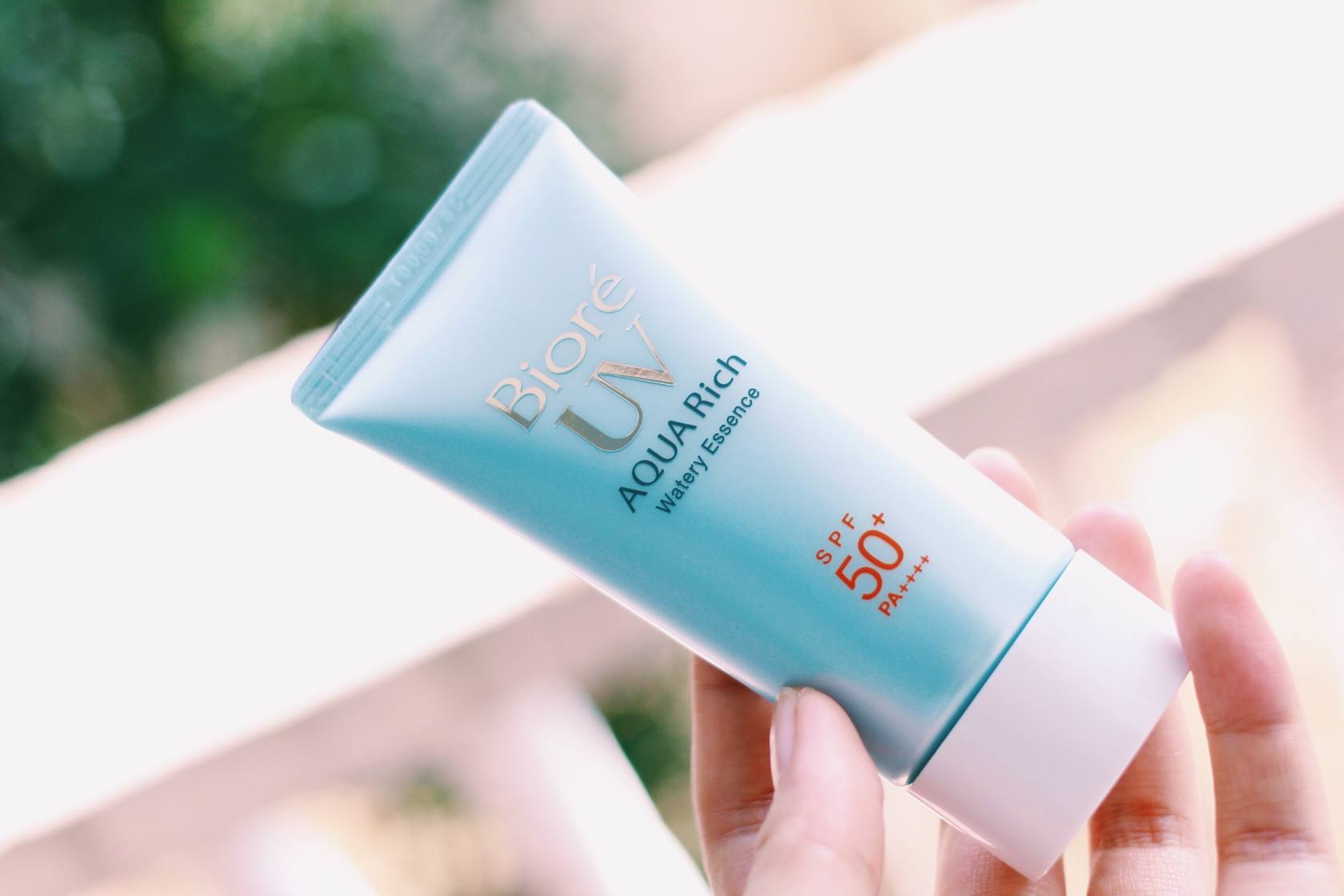 cosme2019最佳水乳精华,cos防晒水乳推荐