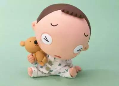 孩子一发烧就抽风偏方,孩子一发烧就惊厥咋回事