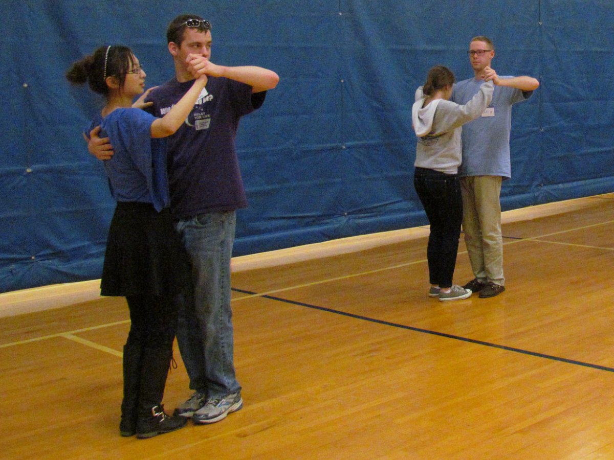 足球和篮球哪个更燃脂,篮球什么动作燃脂最快