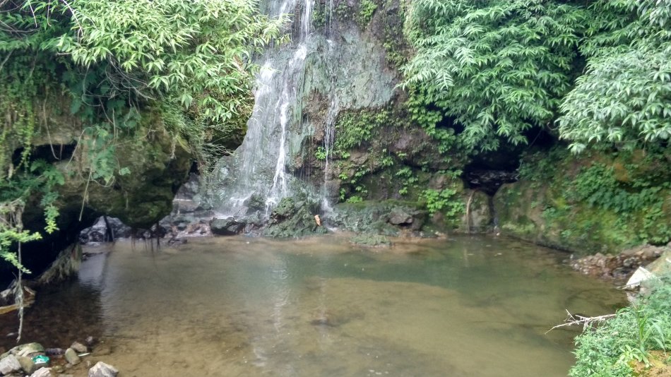 贵阳最近很火的瀑布在哪里,贵阳有个瀑布叫什么