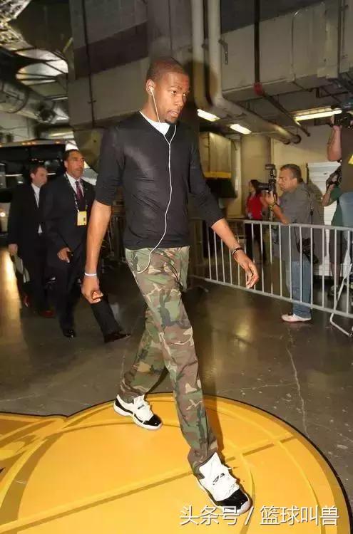 凯文杜兰特穿多少号,凯文杜兰特穿nba75周年球衣