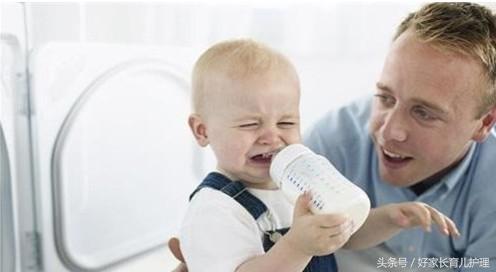 宝宝最近不喝奶是怎么回事,9个月宝宝突然不喝奶了怎么解决