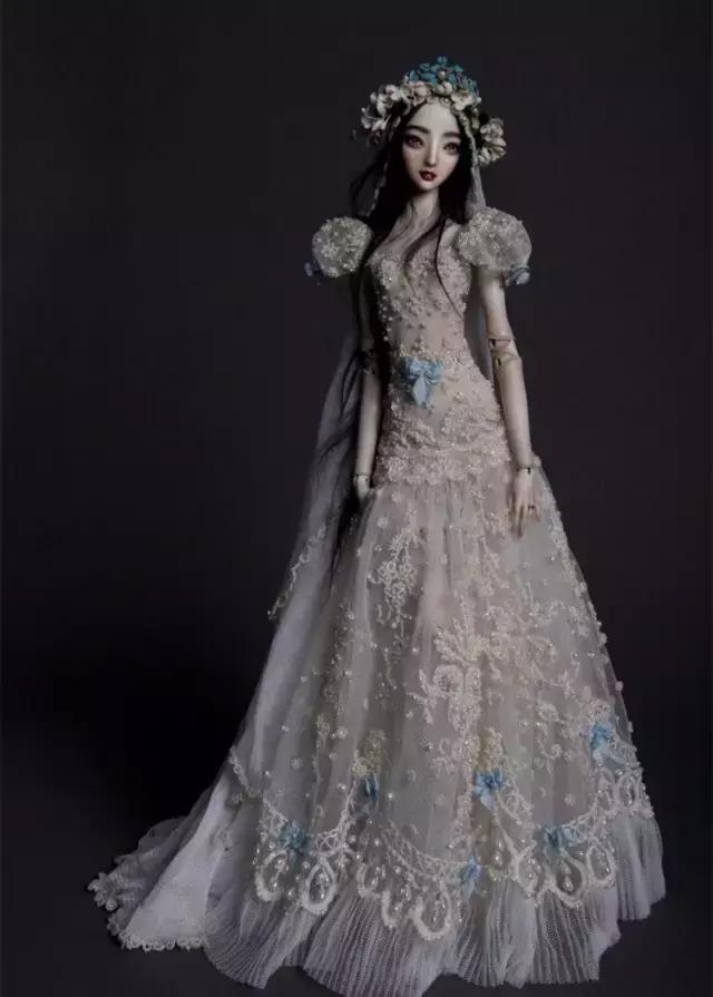 下血本!李晨花了200万为范冰冰定制了一个专属娃娃!