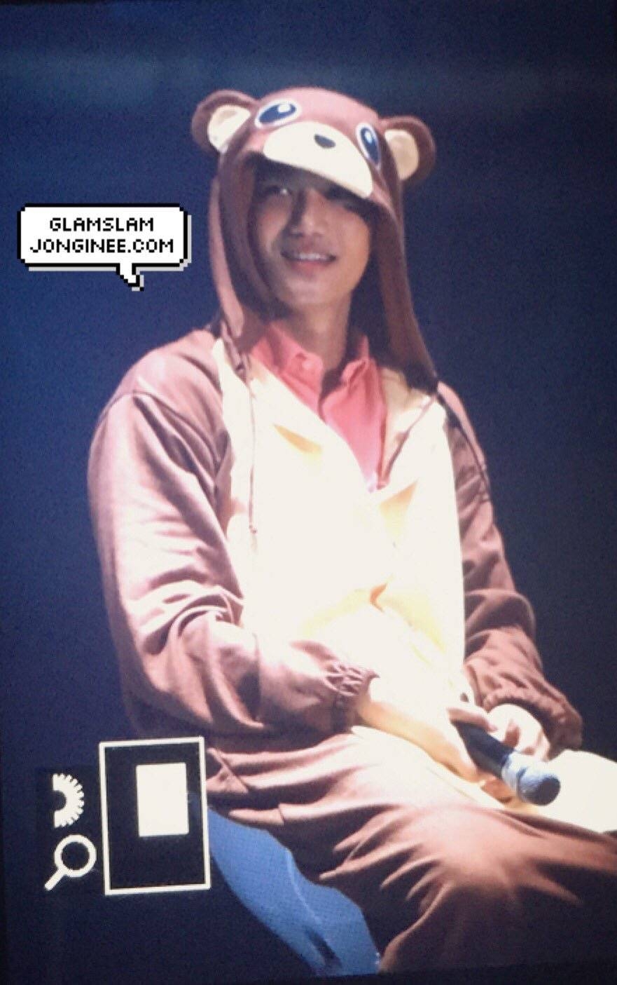 exo金珉锡最新动图,exo分享迪士尼