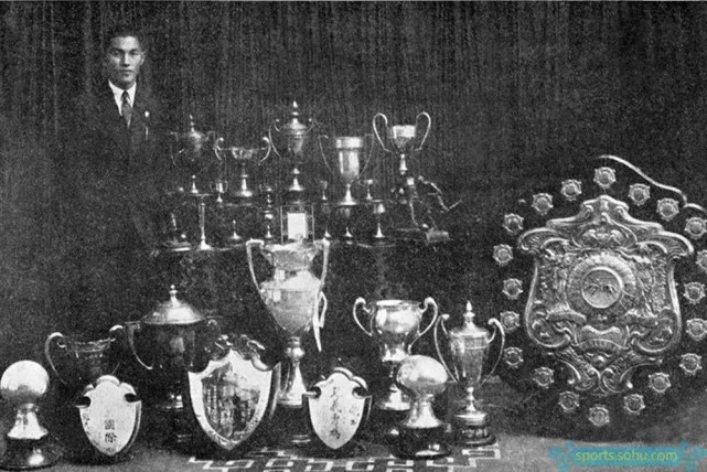 史上最伟大的十位足球运动员,他是中国历史上最伟大的数学天才