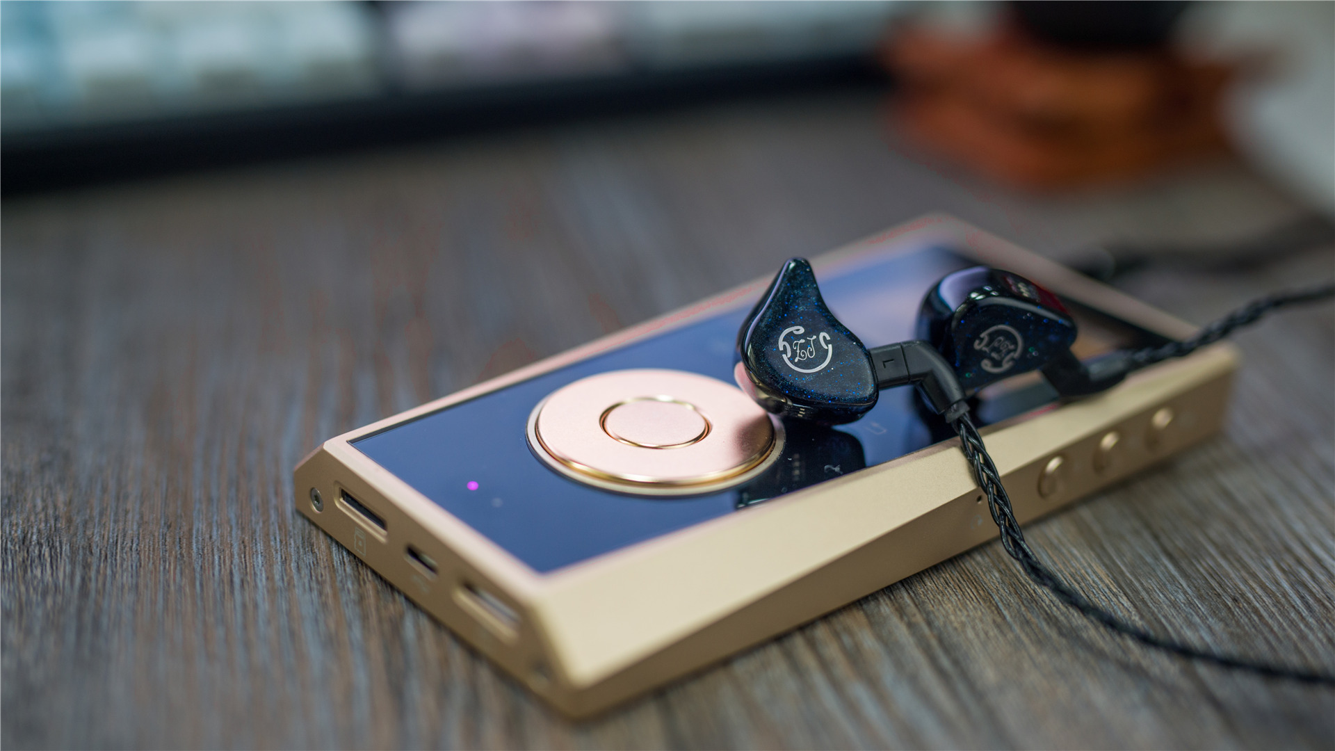 在USA被称为最高性价比的顶级国产耳机，老忠北斗星图赏+简评