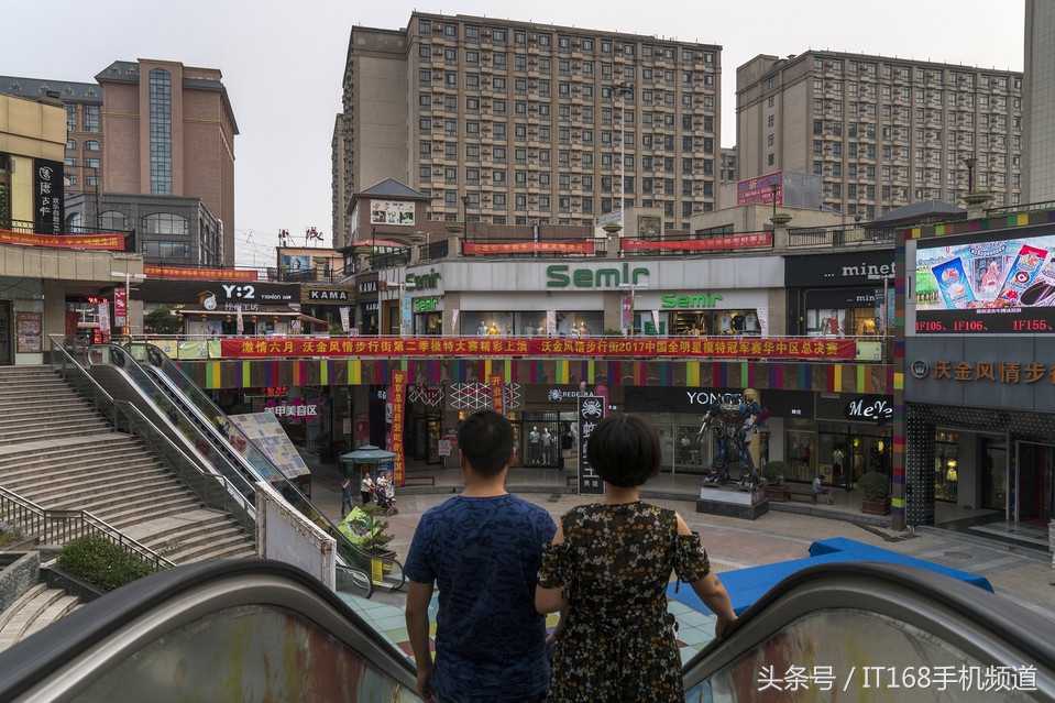 郑州富士康组装苹果,富士康苹果手机组装车间