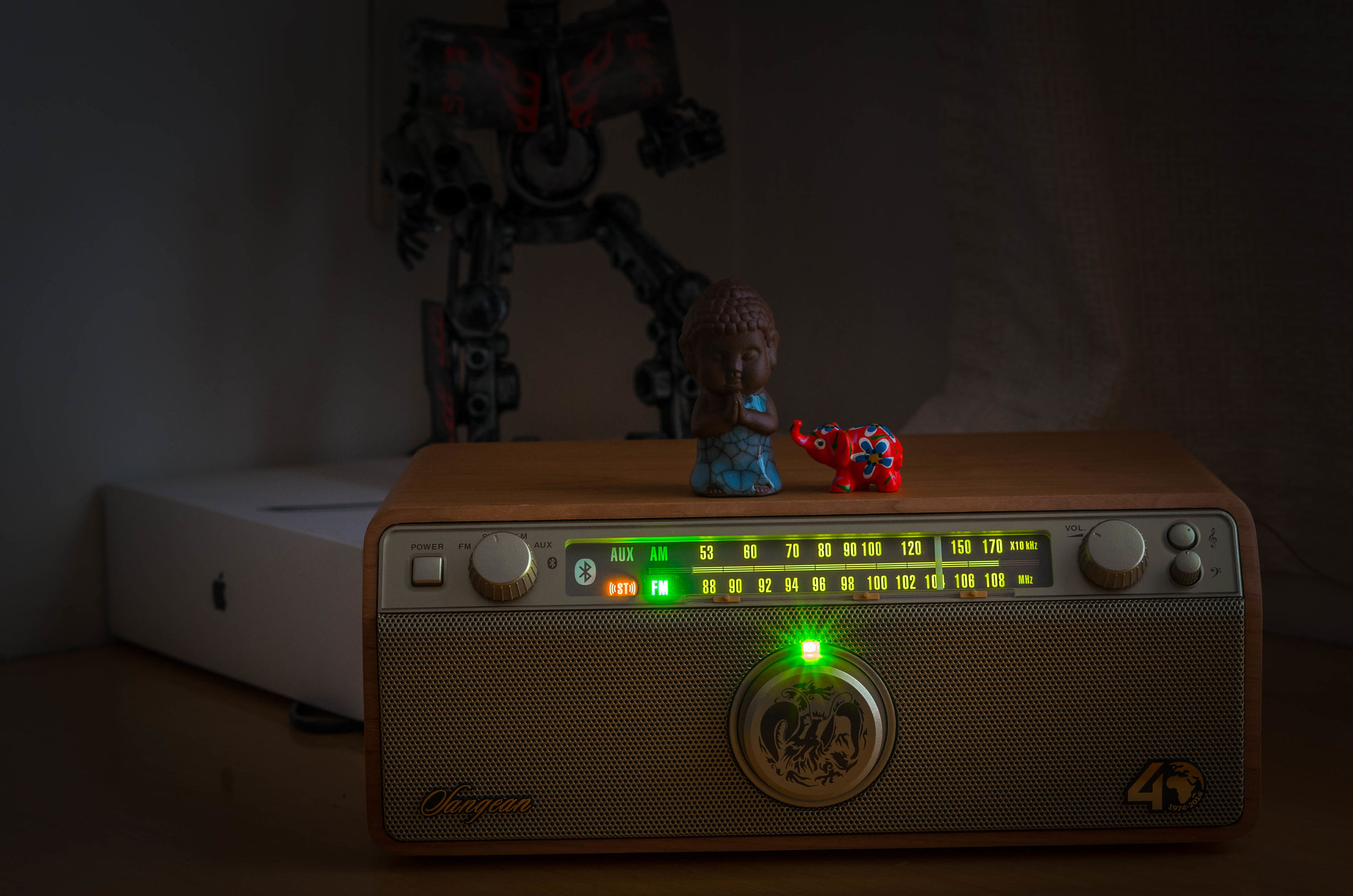 一个有魔力的盒子,一个充满魔力的盒子