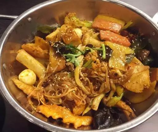 青岛麻辣香锅,火遍青岛的麻辣香锅