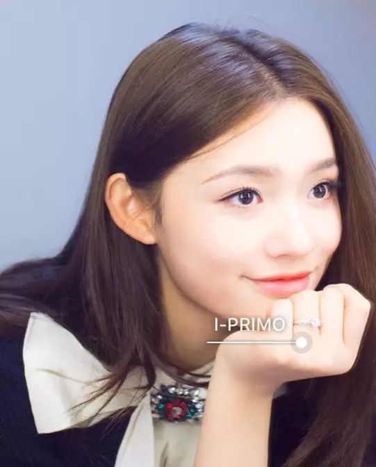 林允直播化妆萧薰儿,林允化妆视频48元洗面奶