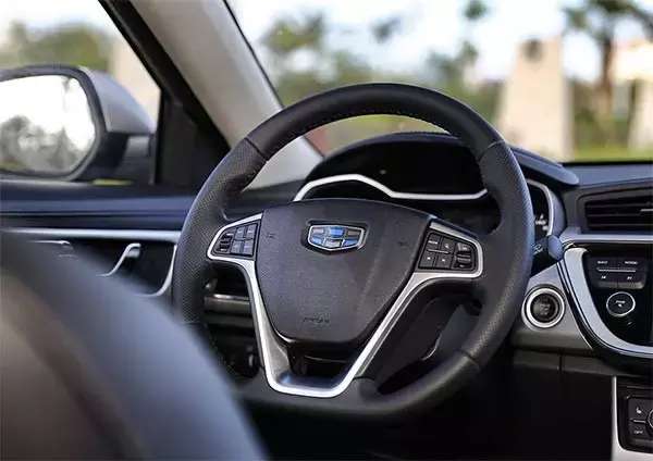 帝豪gl和卡罗拉选哪个好,卡罗拉和吉利帝豪gl