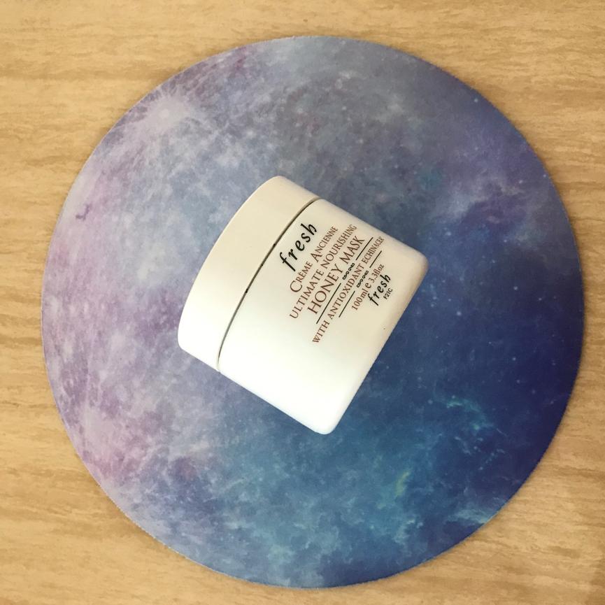 油性皮肤痘痘肌适合用霜吗,油性肌肤痘痘肌用什么面膜好