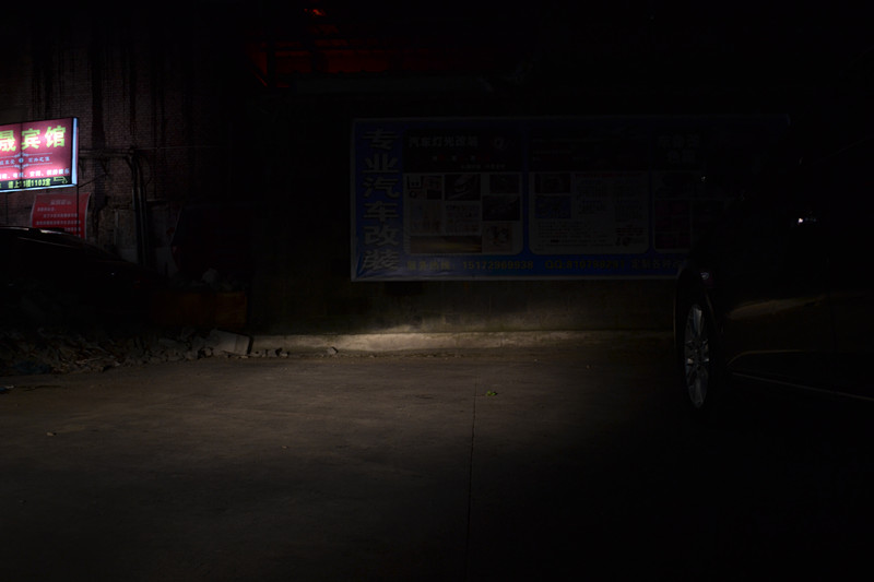 汽车灯光走自己的路不一样的眼睛不一样的美独具一格的身份