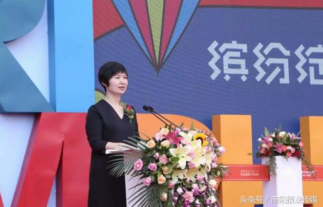 傻吗？建业凯旋广场设1200个地下车位让顾客停车而不租地皮办超市